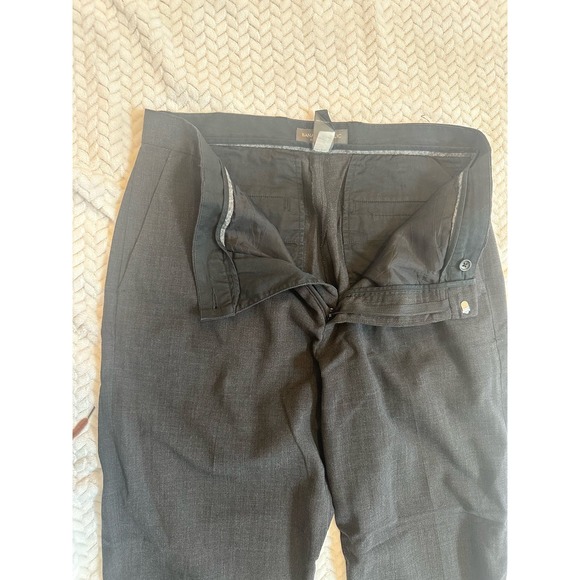 Banana Republic Chinos 33x30 - Picture 4 of 4